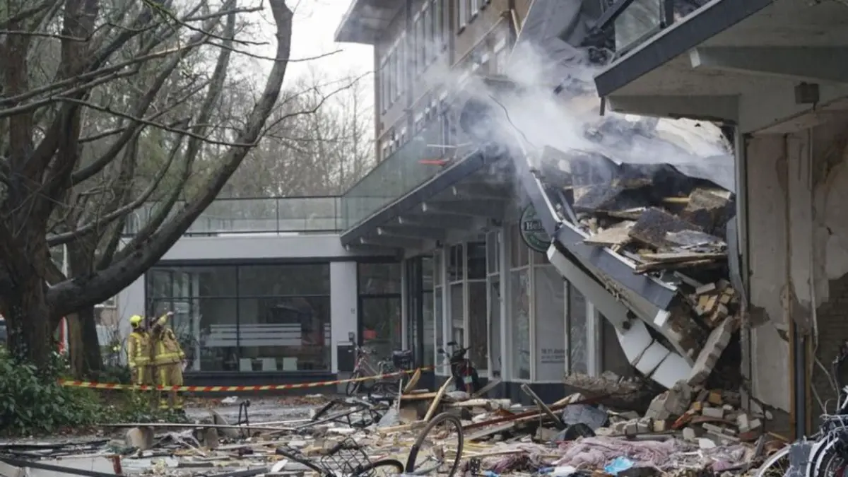 Cuatro muertos y cuatro heridos tras derrumbe de un edificio en La Haya tras explosiones