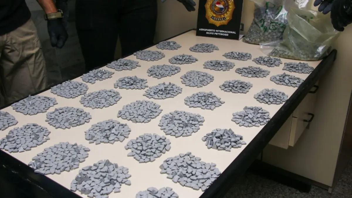 Incautan 7,800 dosis de éxtasis procedentes de Alemania en un aeropuerto de Paraguay