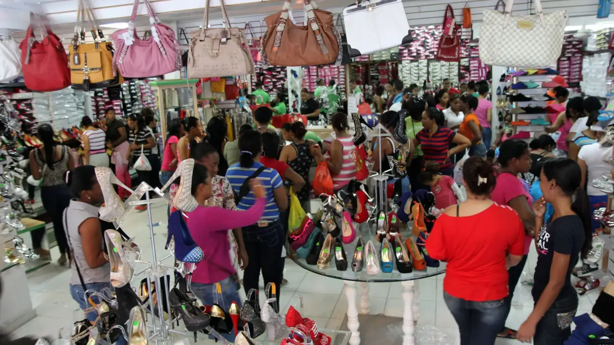 A pesar de entrega de doble sueldo comerciantes de la capital afirman las ventas están bajas