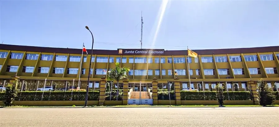 Politólogo plantea que el financiamiento público no debe llegar a candidatos independientes