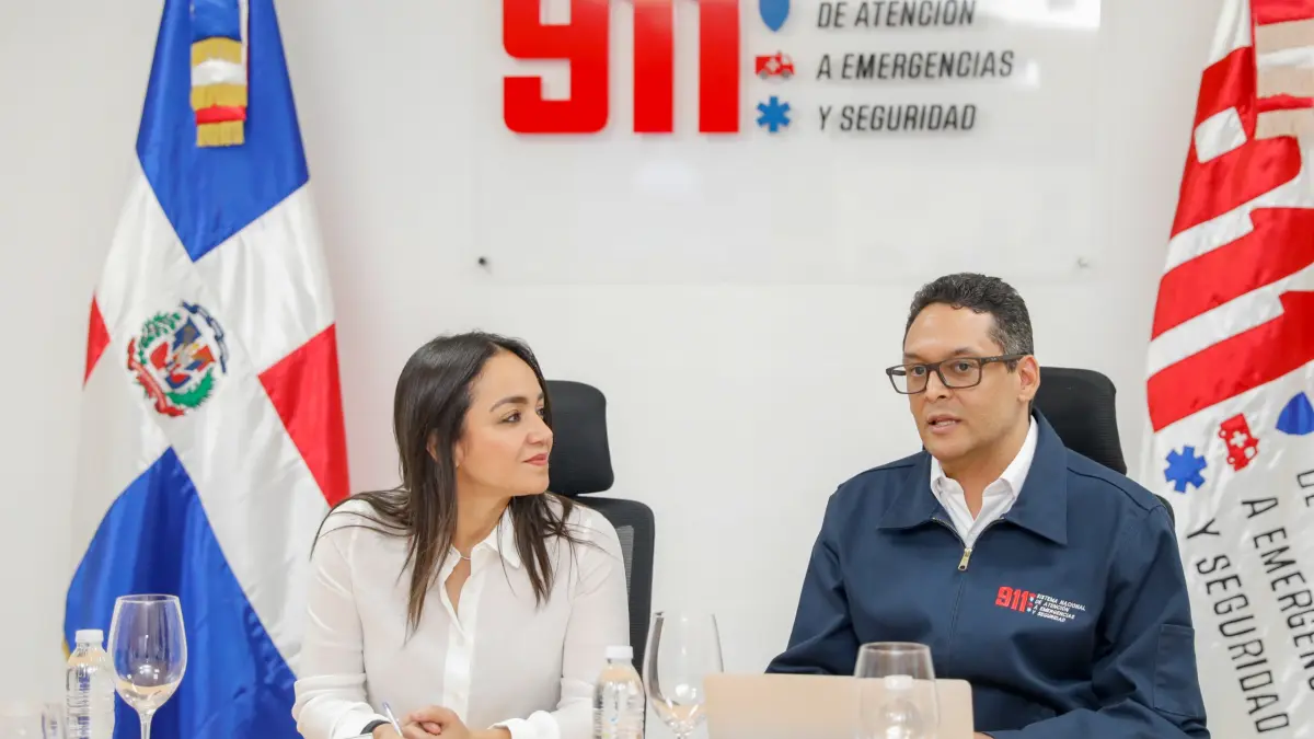 Ministra de Interior y Policía conoce innovaciones tecnológicas del 911