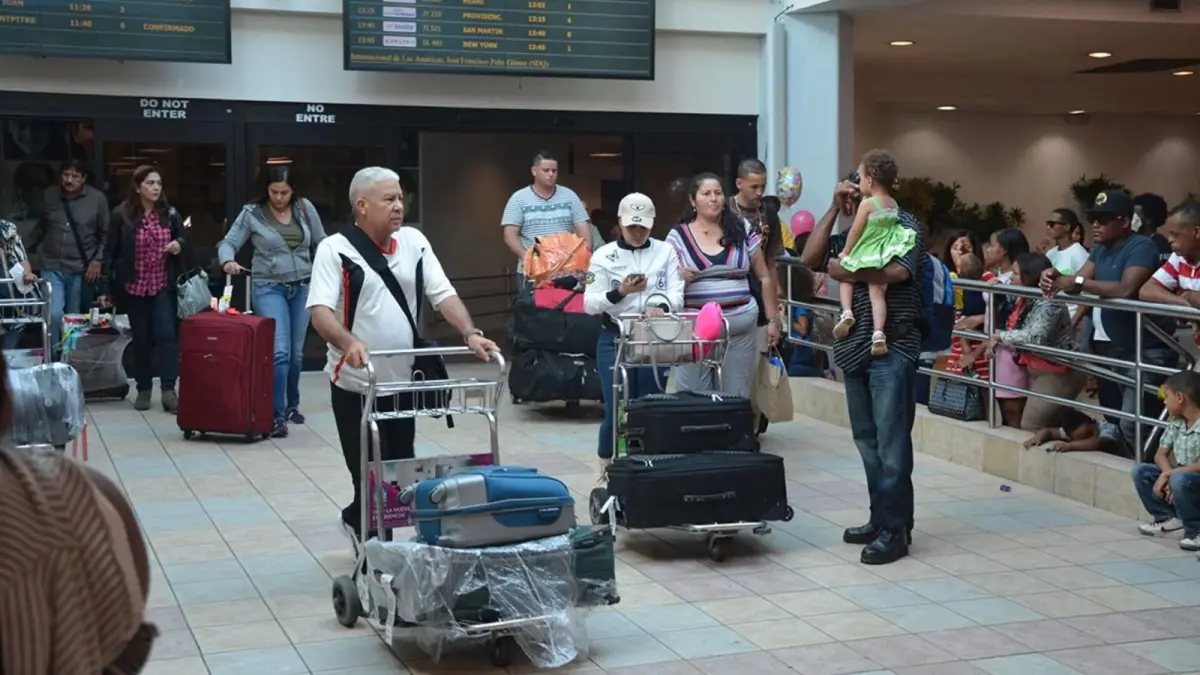 Aduanas incrementa hasta 5 mil dólares la gracia navideña por familia