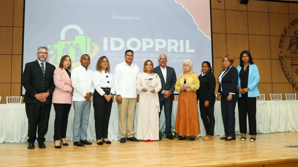 Digeig premia al IDOPPRIL por destacada labor en ética y transparencia