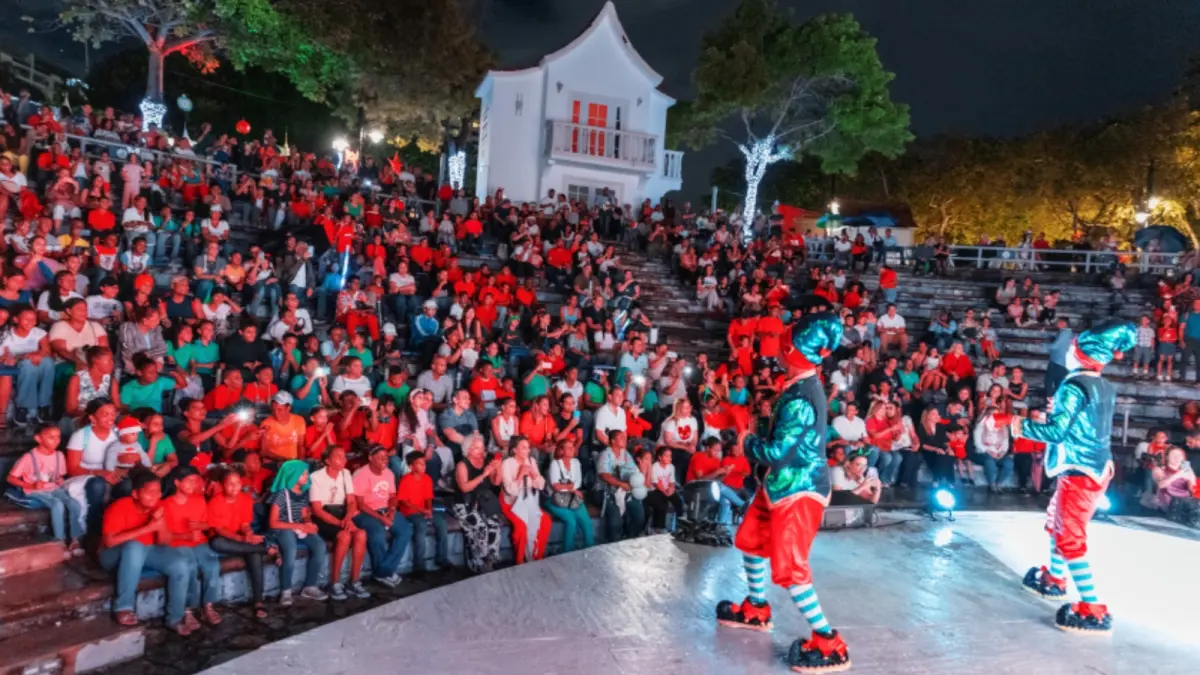 Carolina Mejía organiza gran show navideño para niños de Capotillo, Las Cañitas y Simón Bolívar