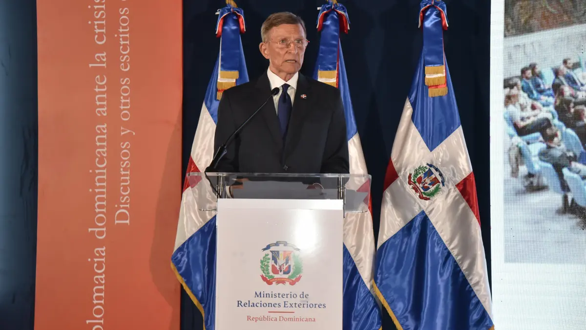 MIREX publica libro sobre esfuerzo de RD para abordar relación dominico-haitiana