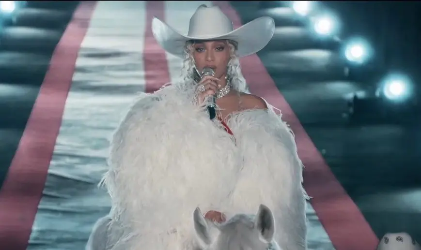 Así fue el espectáculo de Beyoncé junto a su hija Blue Ivy en el medio tiempo de la NFL