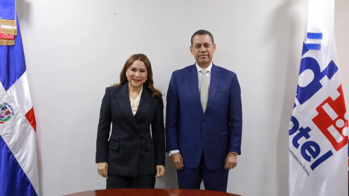 INDOTEL y Ministerio de la Mujer firman convenio para cerrar brecha digital de género