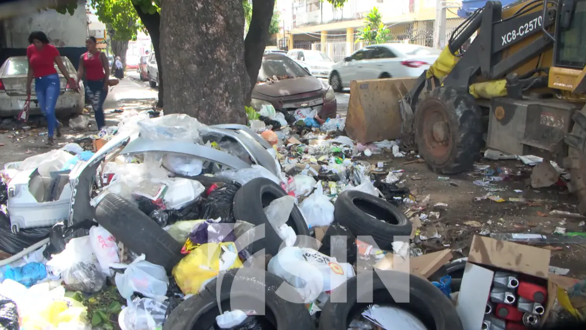 Vertederos improvisados en diveros sectores de la capital tras fiestas de fin de año