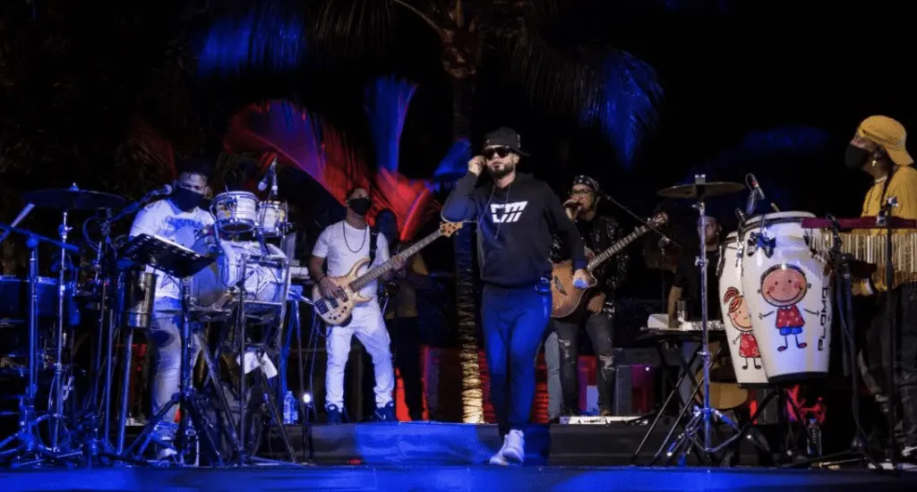 Don Miguelo anuncia concierto en el Estadio Quisqueya