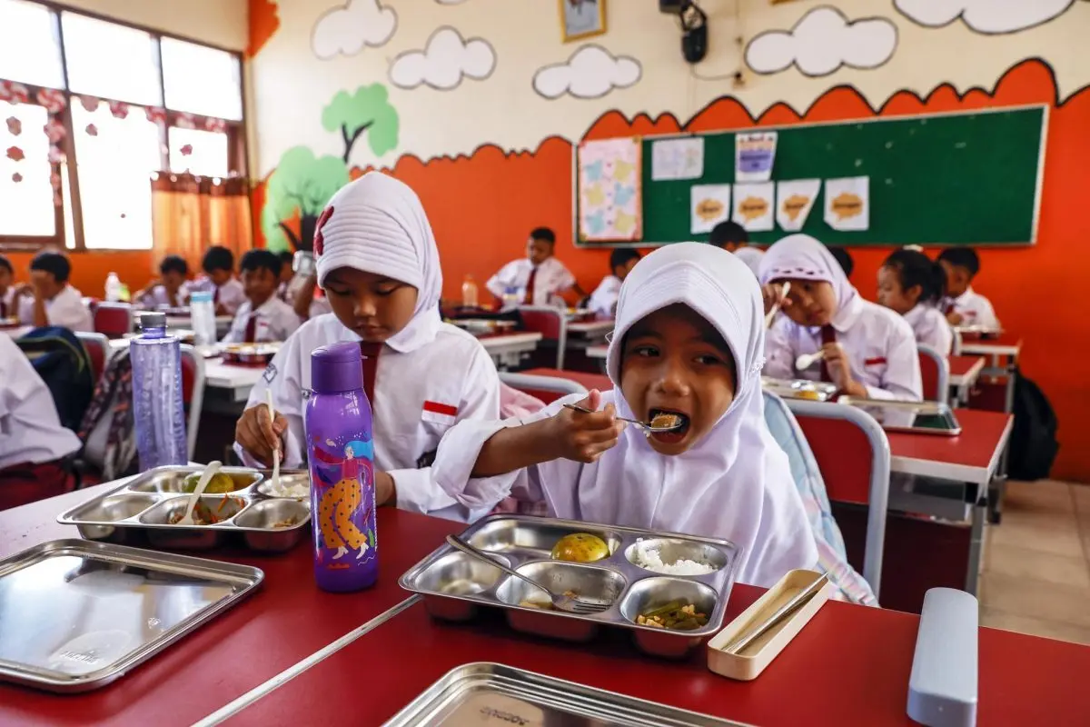 Indonesia inicia un programa de comidas gratis dirigido a 83 millones de niños y mujeres