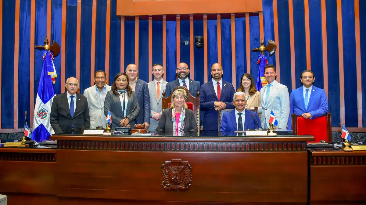 Senado de la República recibe delegación de legisladores del Estado de Massachusetts