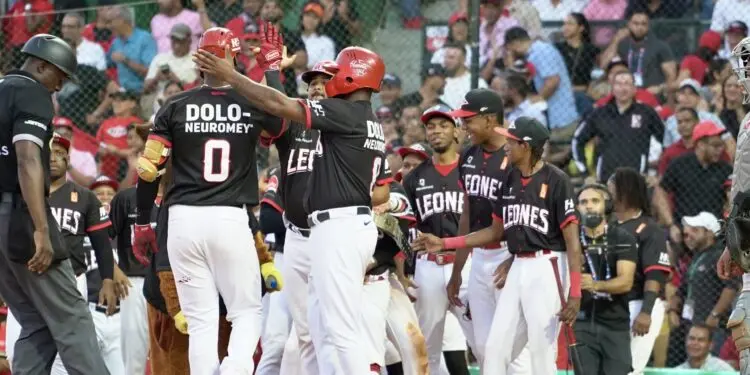 ¿Son los Leones del Escogido el equipo a vencer en la semifinal?