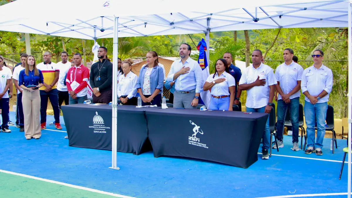 El INEFI impulsará el fútbol escolar en Villa Altagracia