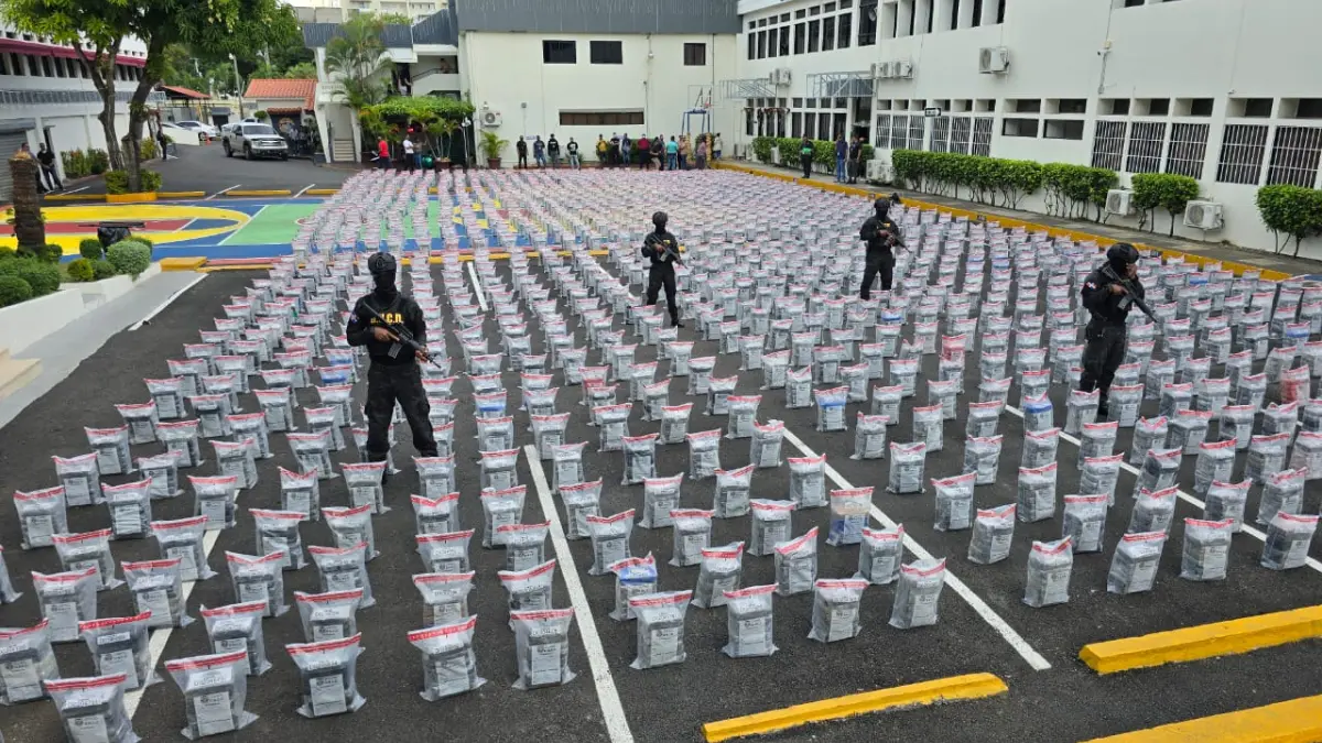 Realizan allanamientos vinculados a decomiso de 9.8 toneladas de cocaína; hay al menos 15 detenidos