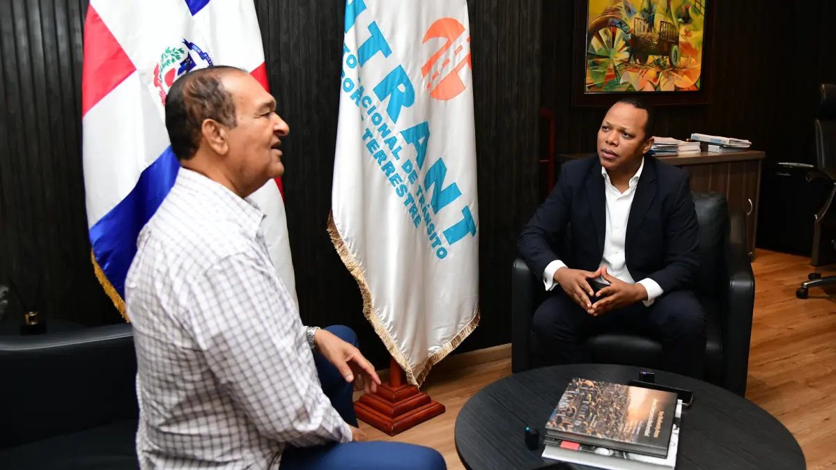 No habrá aumento del pasaje pese a tarifas de peajes; INTRANT acuerda solución con transportistas