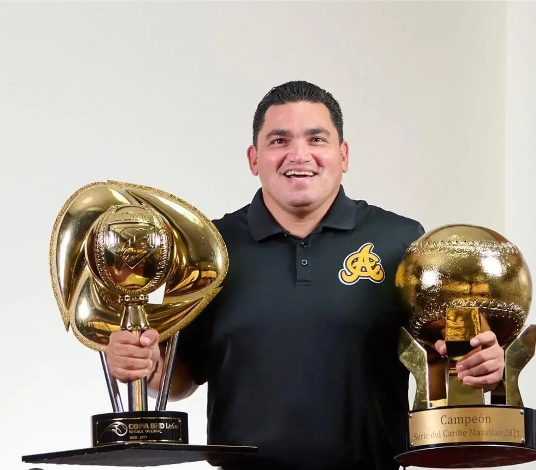 Renuncia Ángel Ovalles como gerente de las Ángel Ovalles