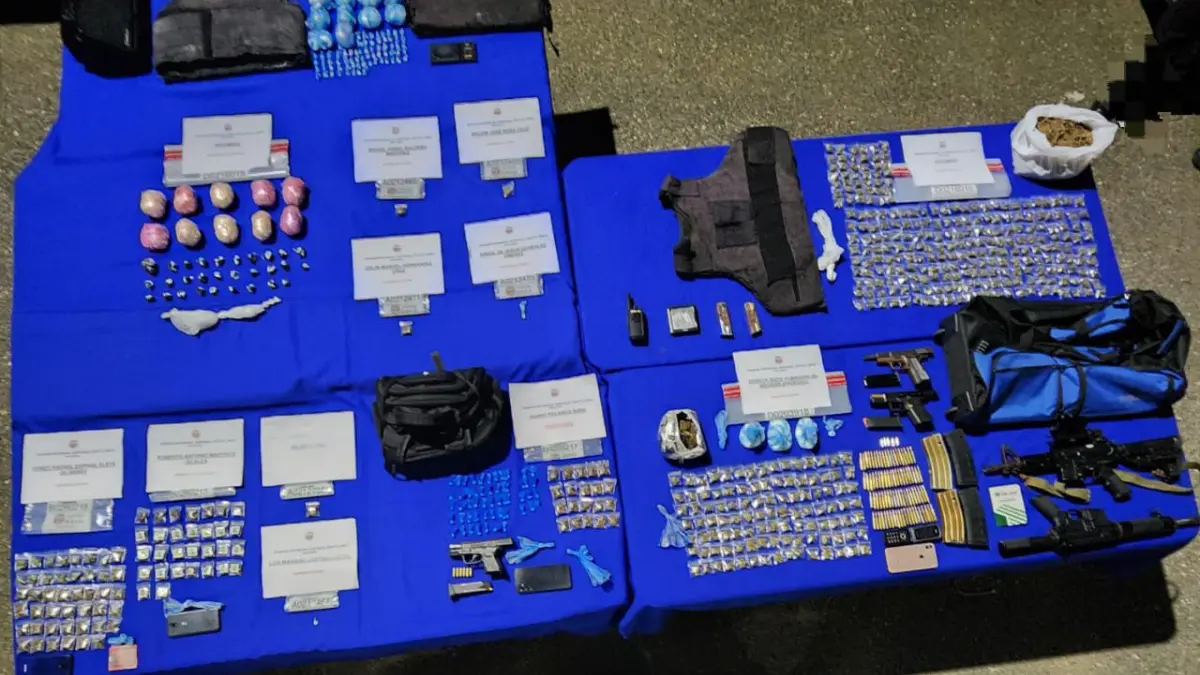 Autoridades ocupan armas, drogas y detienen varias personas en Santiago