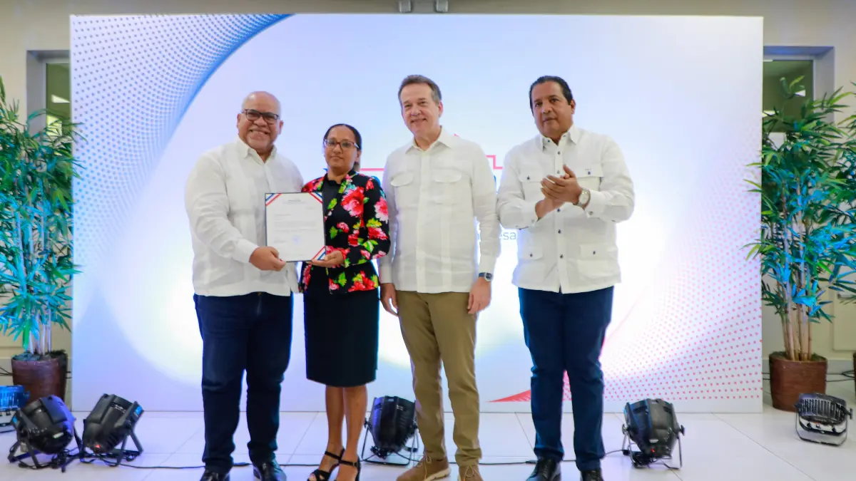 PROMIPYME entrega RD$100 millones en créditos a 225 micro y pequeños empresarios en La Altagracia