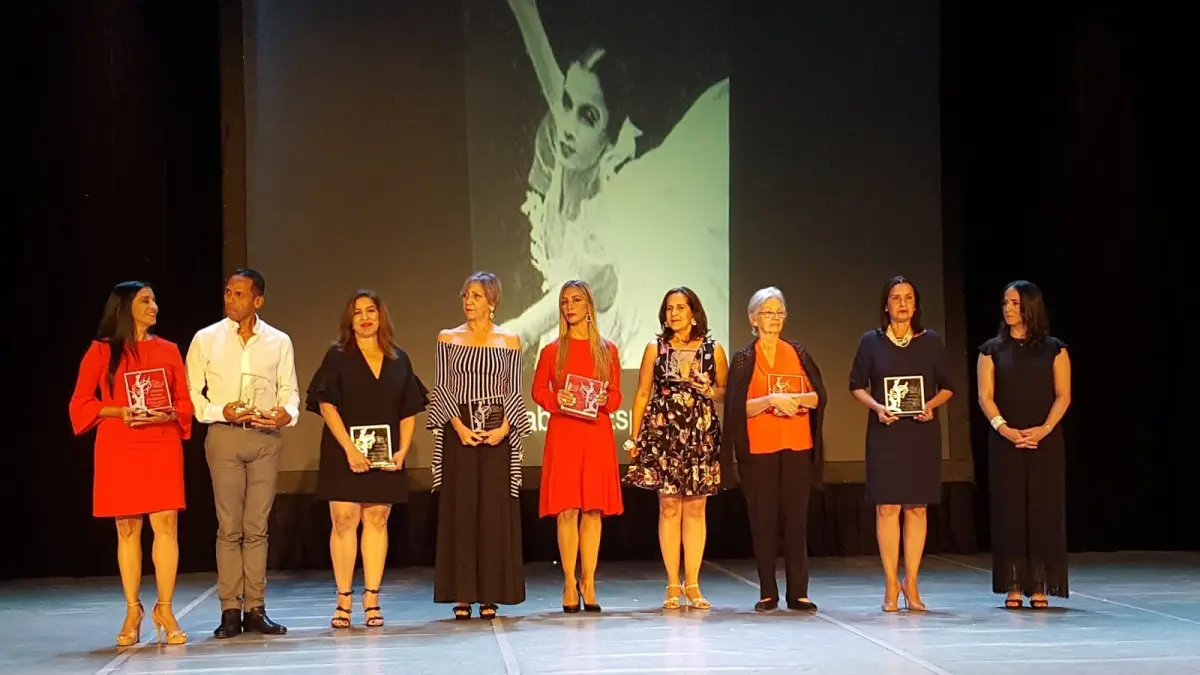 Anuncian 5ta edición de los premios “Eladia de Cuello 2025”