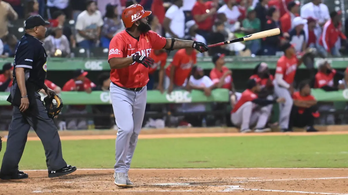 Yamaico remolca cinco con HR y grand slam en victoria sobre Estrellas