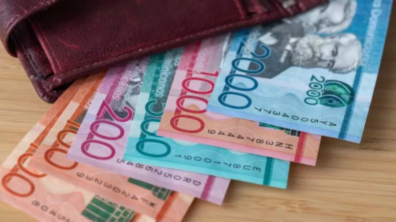 Economista destaca la necesidad de un aumento salarial de más del 30% en general para recuperar el poder adquisitivo