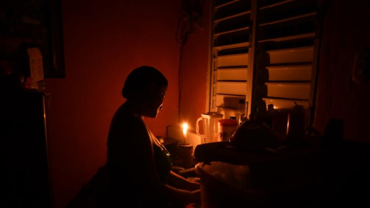 1- Abinader afirma que los apagones molestan y son insostenibles