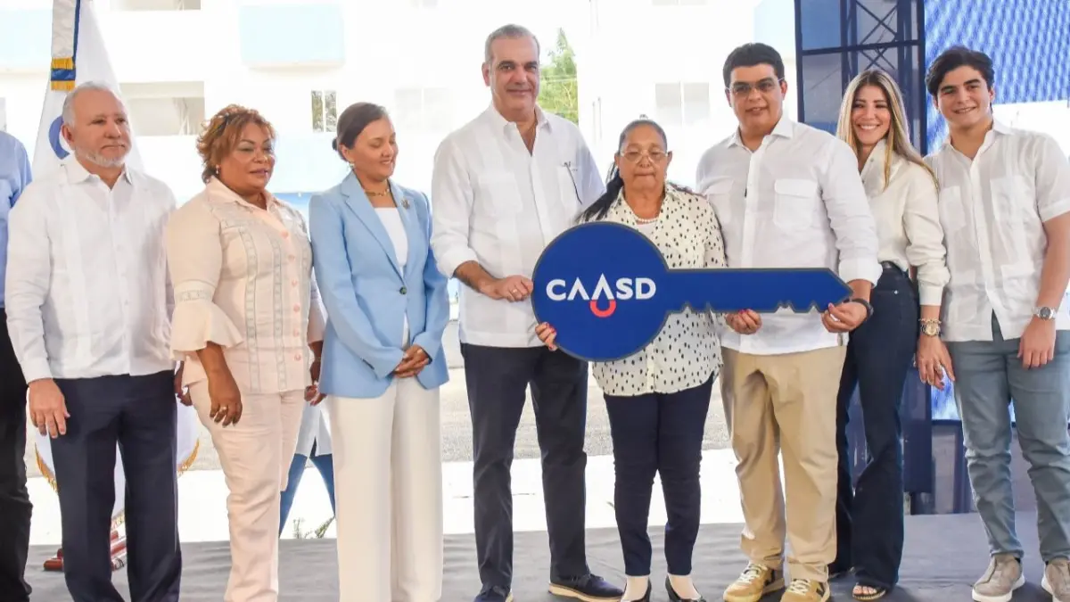 Abinader entrega 144 apartamentos para reubicación de familias en Los Alcarrizos