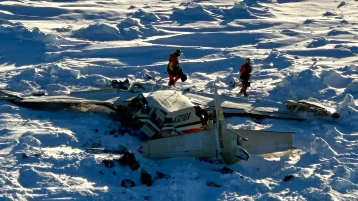 Al menos 3 muertos tras localizar los restos del avión que desapareció en Alaska el jueves