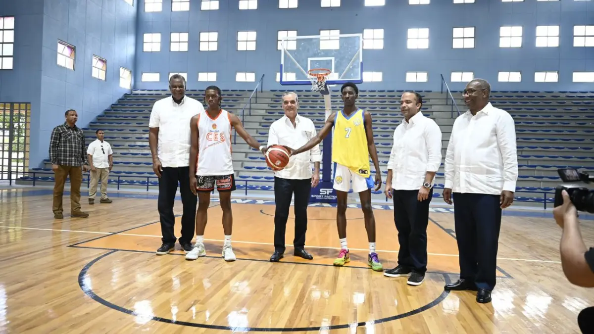 Reinauguran el polideportivo de la UASD con apoyo de Banreservas