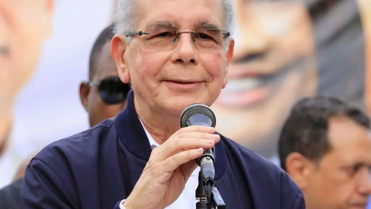 Legisladores indignados por declaraciones de Danilo Medina sobre apagones