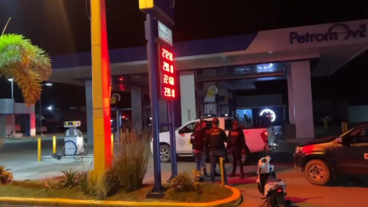 Haitiano ataca a cartuchazos y machetazos guardia de seguidad de estación de combustible