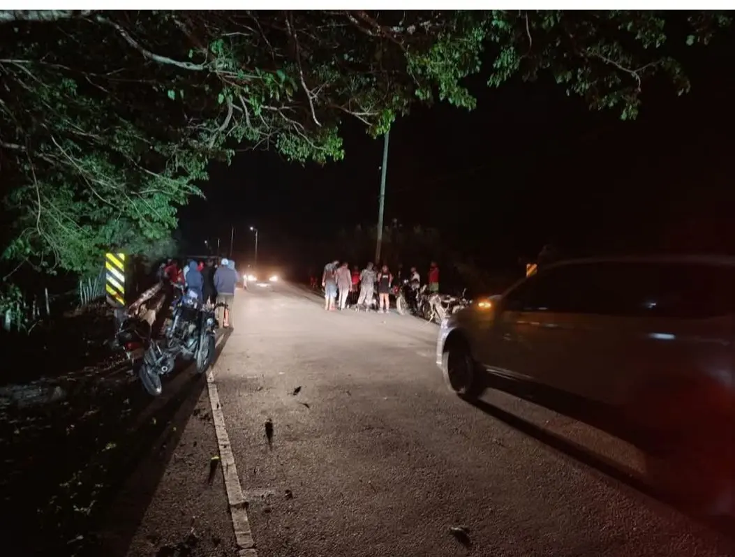 Hombre muere tras chocar motocicleta con una vaca