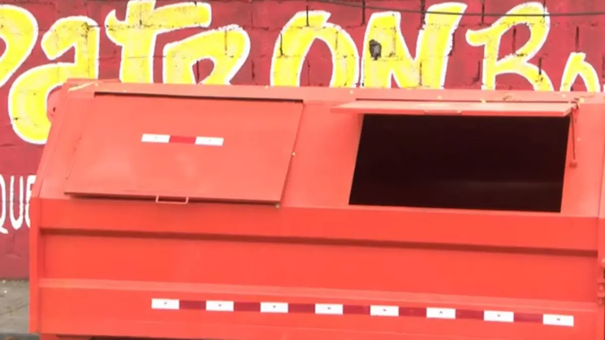 Aseguran nuevos zafacones obstaculizan el tánsito