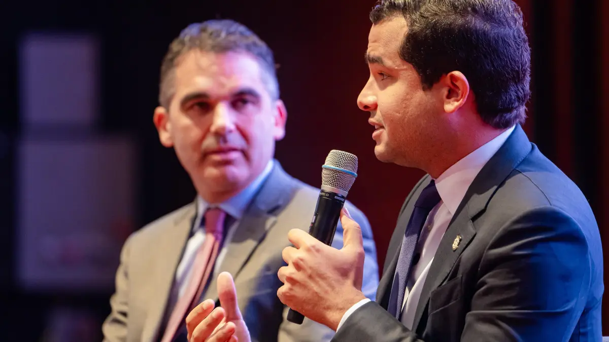 Omar Fernández propone crear leyes que protejan inversiones de dominicanos de la diáspora