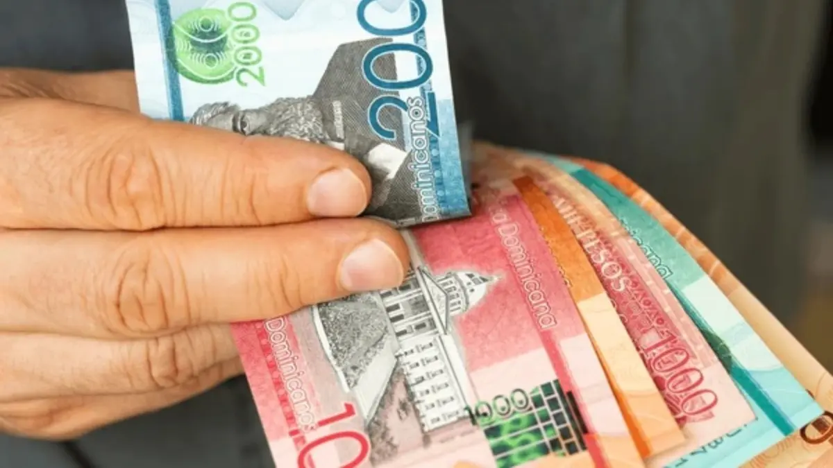 Aumento salarial sería solo para el salario mínimo