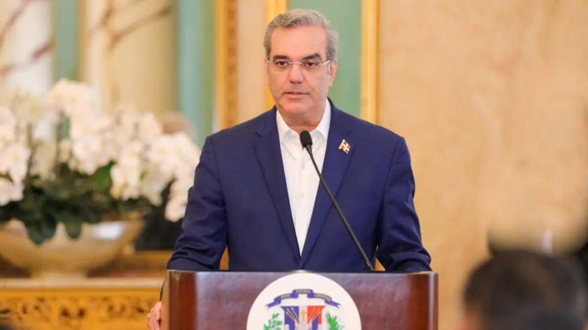 Debate por aumento salarial sigue: Abinader se reunirá hoy con el Comité Nacional de Salarios