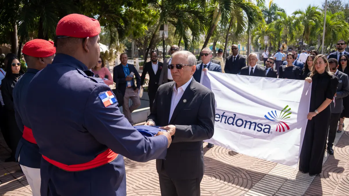 Refidomsa rinde homenaje a los Padres de la Patria en el 181 aniversario de la Independencia Nacional