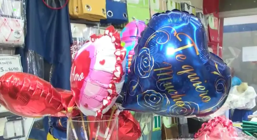 Incrementa afluencia de compradores por San Valentín en la capital