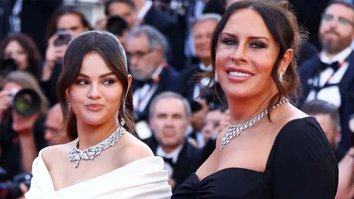 Selena Gómez no se arrepiente de su trabajo en Emilia Pérez pese a polémica con Karla Sofía Gascón