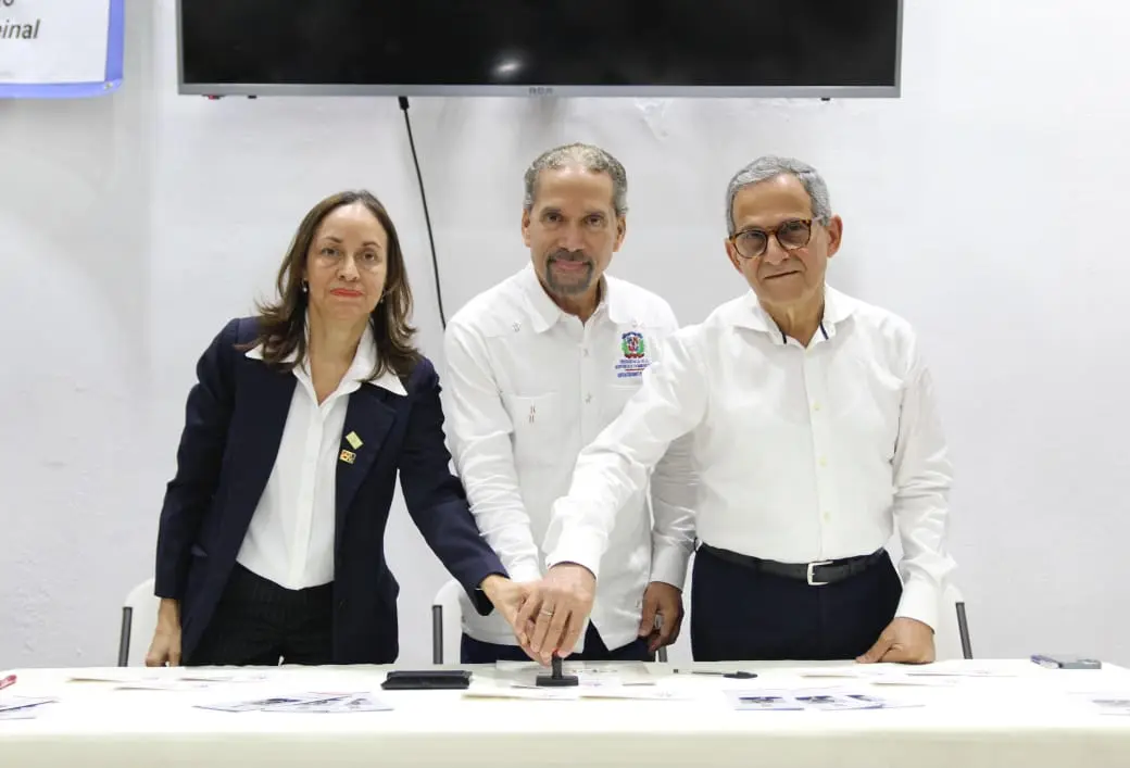 Lanzan sello postal en reconocimiento al Himno Nacional Dominicano