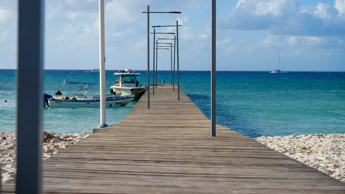 Inauguran remozado muelle turístico en Catuano, Isla Saona