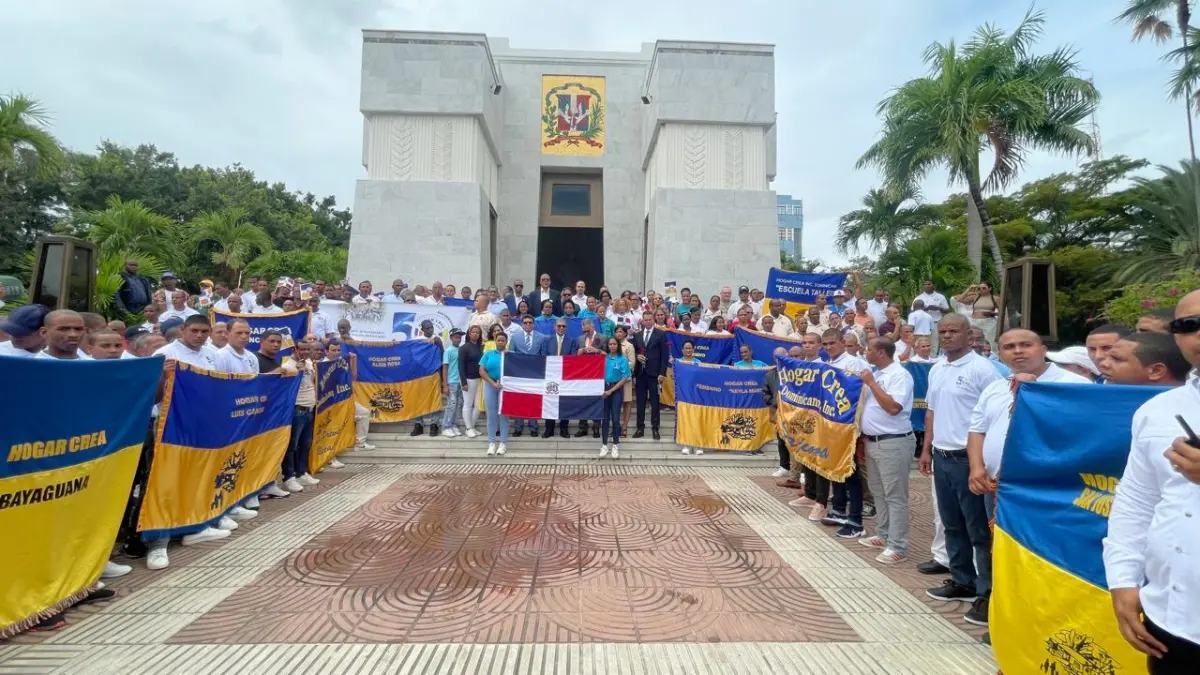 Hogar Crea celebra su 50 aniversario en medio de precariedades y al borde del colapso
