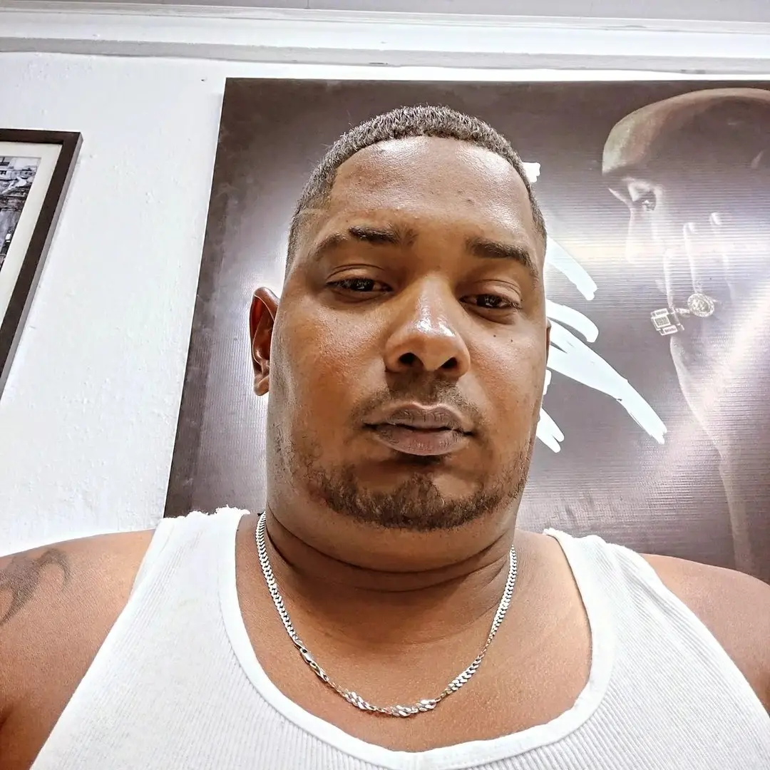 Trágico accidente en la Clínica La Concepción: diseñador cae desde un sexto piso en La Vega