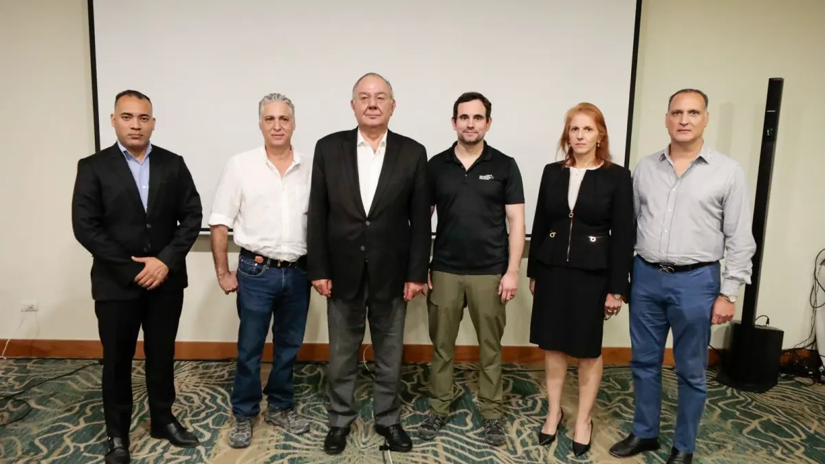 Expertos analizan efectos de voladuras en Cuevas del Pomier en evento de Cámara Minera Petrolera y DOCALSA