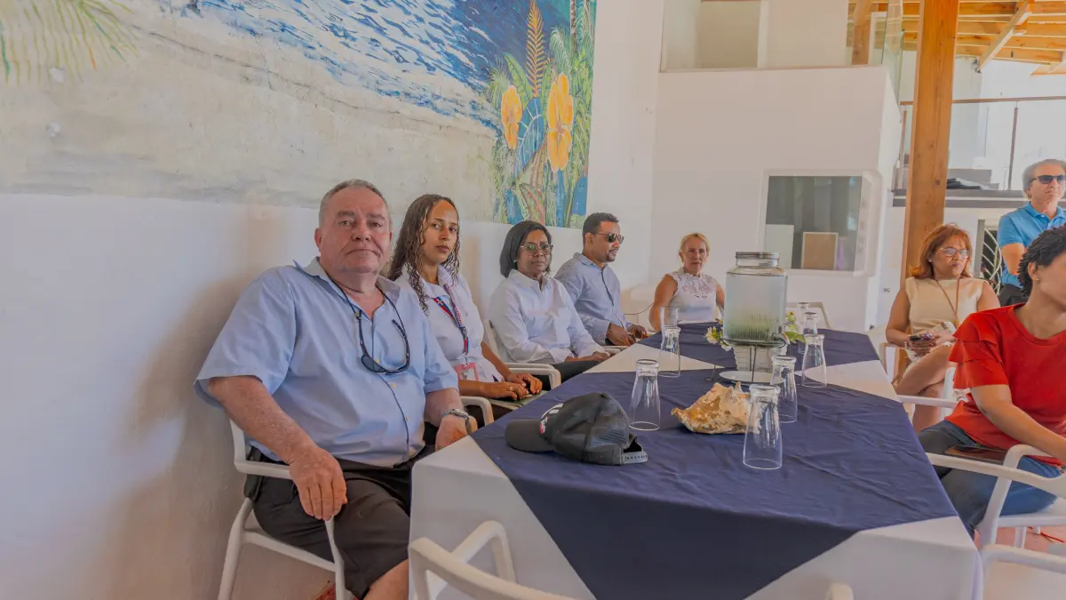 Apoyo unánime al alcalde Ramón Candelaria para el saneamiento de la playa de Boca Chica