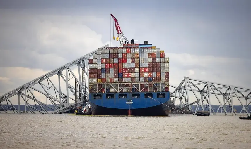 Tras un año de la caída de puente en Baltimore, familiares de víctimas claman justicia