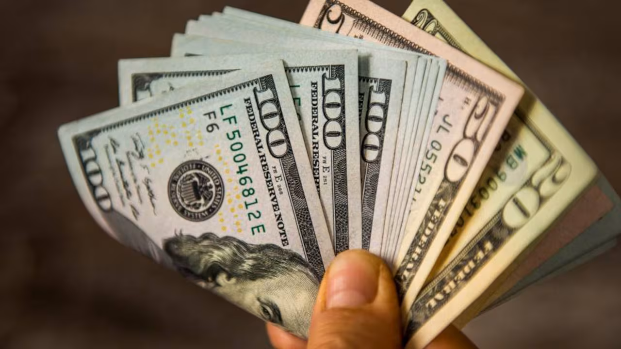 Las autoridades en Cuba incautan 30.000 dólares falsos que iban a ser ingresados a la isla