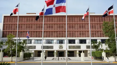 Ejecutivo someterá hoy al Senado reforma a Ley de Migración