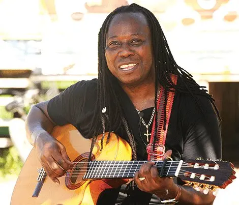 El artista hondureño Aurelio Martínez, entre los muertos en accidente aéreo en Honduras