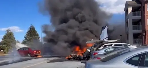 Tragedia en Pensilvania: Avioneta se estrella en zona poblada y deja varias víctimas